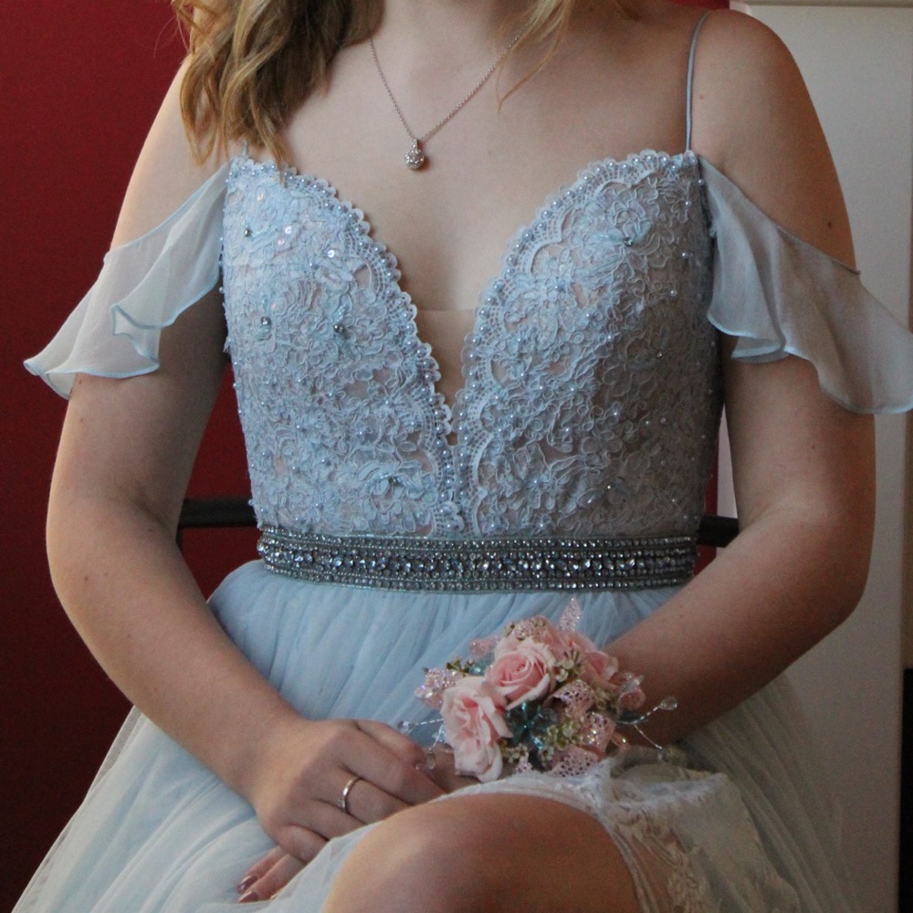 Prom dress - Picture 5 of 5